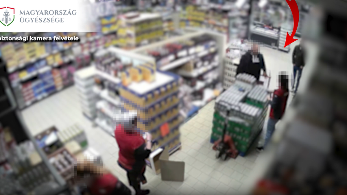 A dorogi Penny közepén ütötte ököllel volt élettársát ez az őrült férfi – videó