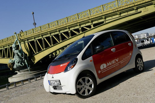 Mitsubishi i-MiEV - Maluch pod prądem