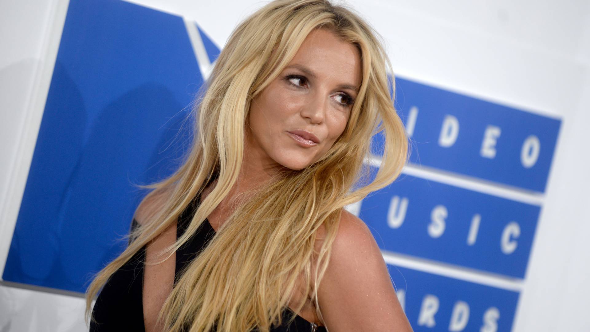 Olyan testre vágysz, mint ami Britney Spearsnek van? Akkor ezt az edzéstervet kell követned!
