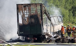 Rzecznik niemieckiego rządu: Wielu ludzi zginęło w wypadku autokaru