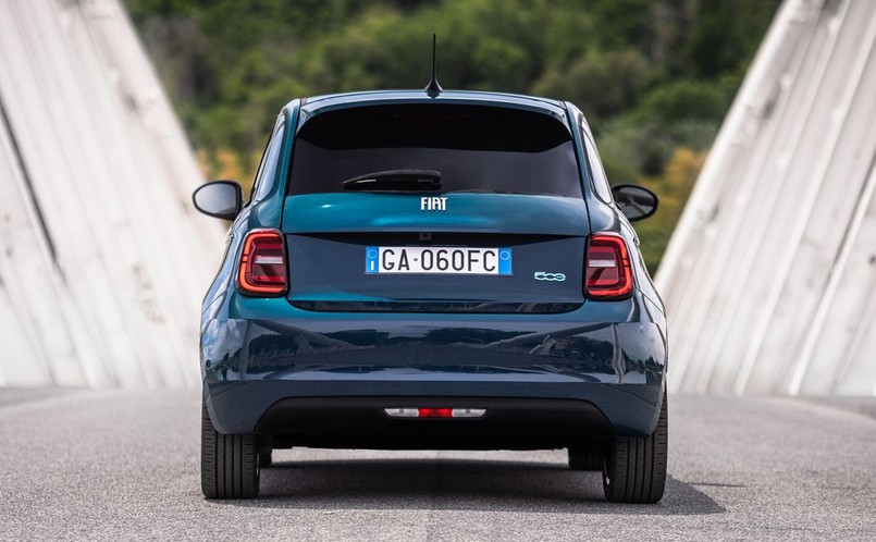 Fiat 500e la Prima