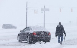 Potężna burza śnieżna nadciąga nad stan Nowy Jork. WIDEO