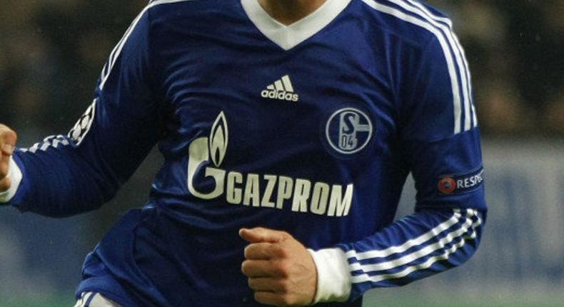 Schalke 04 a décidé de retirer son sponsor russe, Gazprom, de ses maillots, en raison de l’invasion de l’Ukraine