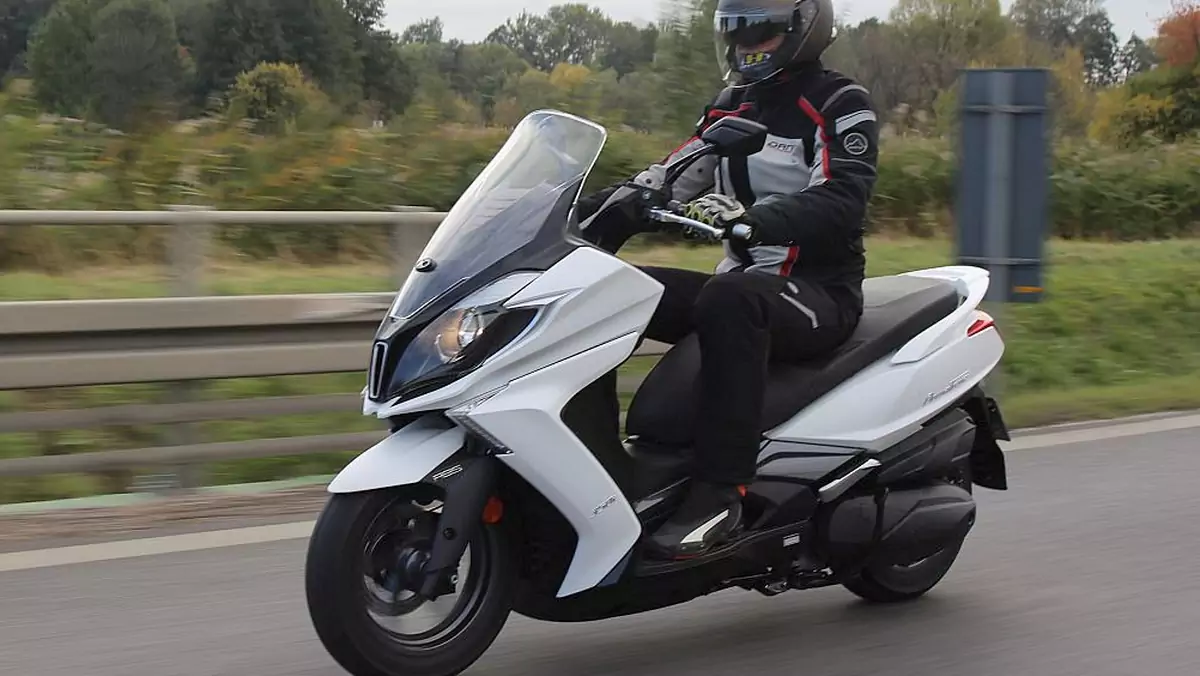 Kymco New Downtown 350i w akcji