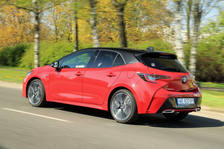 Toyota Camry универсал 2020