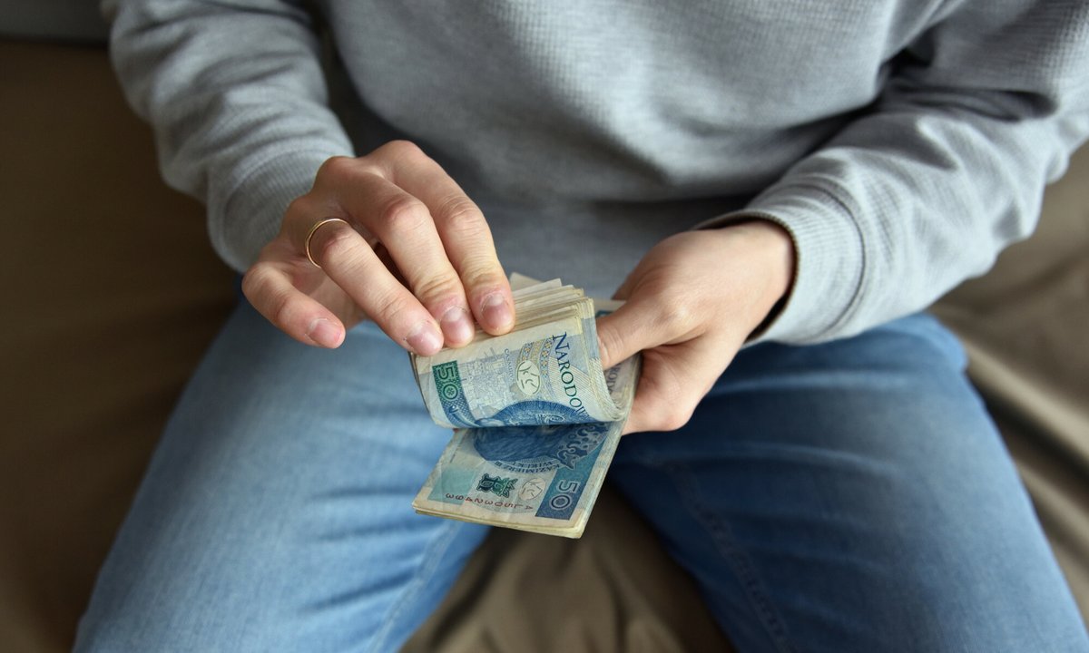 Pracownicy o spóźniających się pensjach. "Szef się pytał, czy mi pożyczyć"