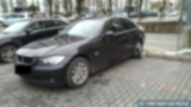 Kradzież niedoskonała? 21-latek przez dziesięć godzin próbował odpalić BMW. Złapał go właściciel