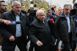 Kaczyński w prokuraturze. Wraca sprawa wyborów korespondencyjnych