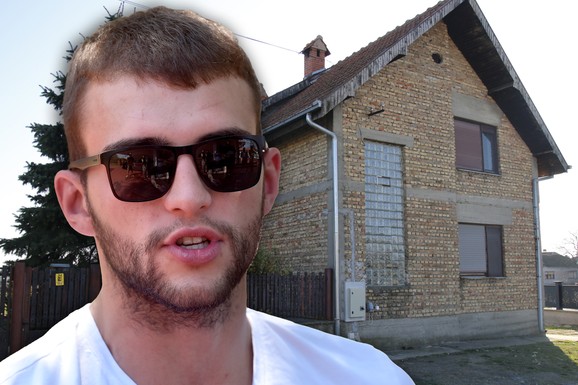 VELJKO RAŽNATOVIĆ PODELIO SNIMAK IZ KUĆE U TITELU U dvorištu ogroman bazen, koševi i trambulina: Zabeležio presladak trenutak sa sinom (Video)