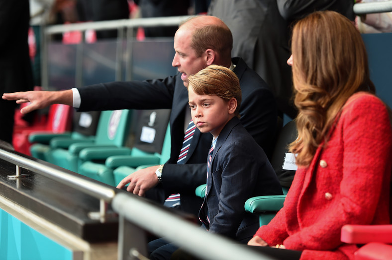 Książę William, Kate Middleton i ich syn George (2021 r.)