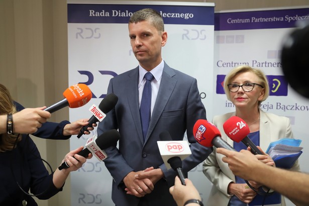 minister edukacji narodowej Dariusz Piontkowski w Centrum Partnerstwa Społecznego