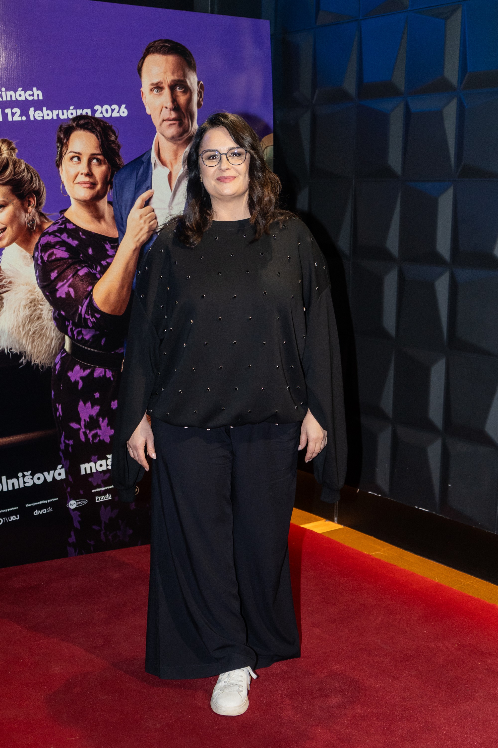 Petra Polnišová na premiére komédie Keď sa zhasne.