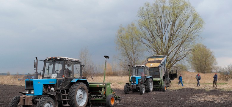 Ukraina sieje w środku wojny – ale ryzyko głodu pozostaje