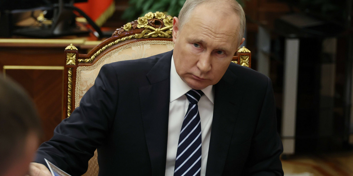 Władimir Putin radykalnie zwiększył wydatki na wojsko.