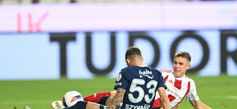 Szymański w życiu bardziej się nie pomylił. Koszmarny kiks reprezentanta Polski
