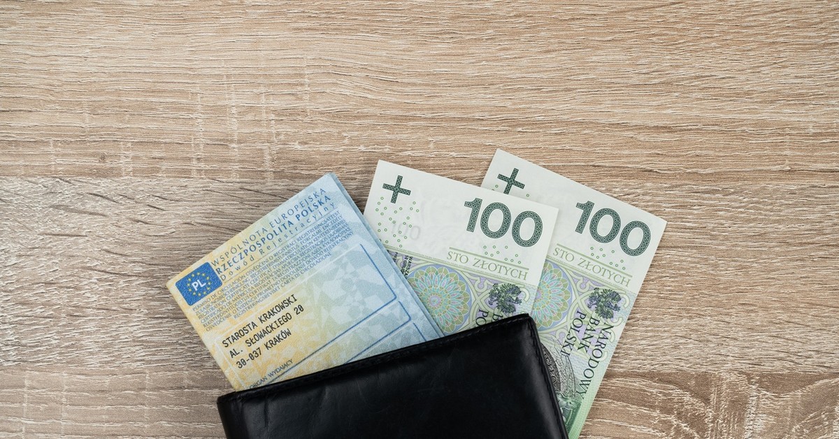 Uderzyli w nas zupełnie nowym podatkiem za samochody. Teraz trzeba płacić fiskusowi jeszcze więcej