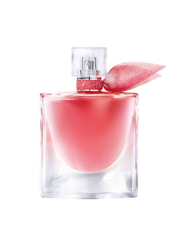 A Lancôme híres a kifinomult, elegáns illatairól, melyek tökéletesen illeszkednek az év különböző időszakaihoz. Őszre különösen ajánlott a Lancôme La Vie Est Belle Intense, ami az édes, fűszeres és gyümölcsös jegyekkel egy igazán meleg és csábító illatot kínál. La Vie Est Belle Intense edp LANCÔME 52 450 Ft/50 ml (1049 Ft/1 ml) GLAMOUR-kuponnal, 20% kedvezménnyel a www.lancome.hu webshopban (legalább 30 000 Ft feletti vásárlás esetén 5 db luxusminiatűr ajándékba) 41 960 Ft