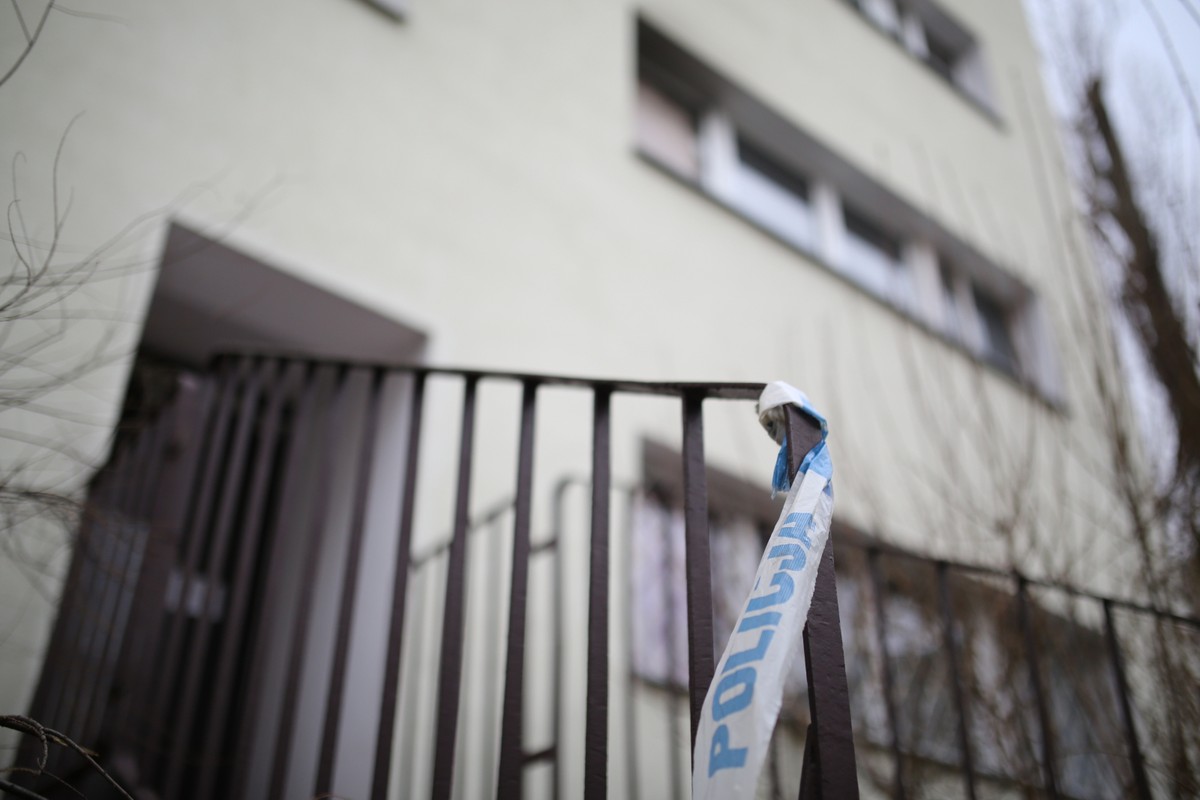 Blok przy ulicy Potockiej 60 w Warszawie.