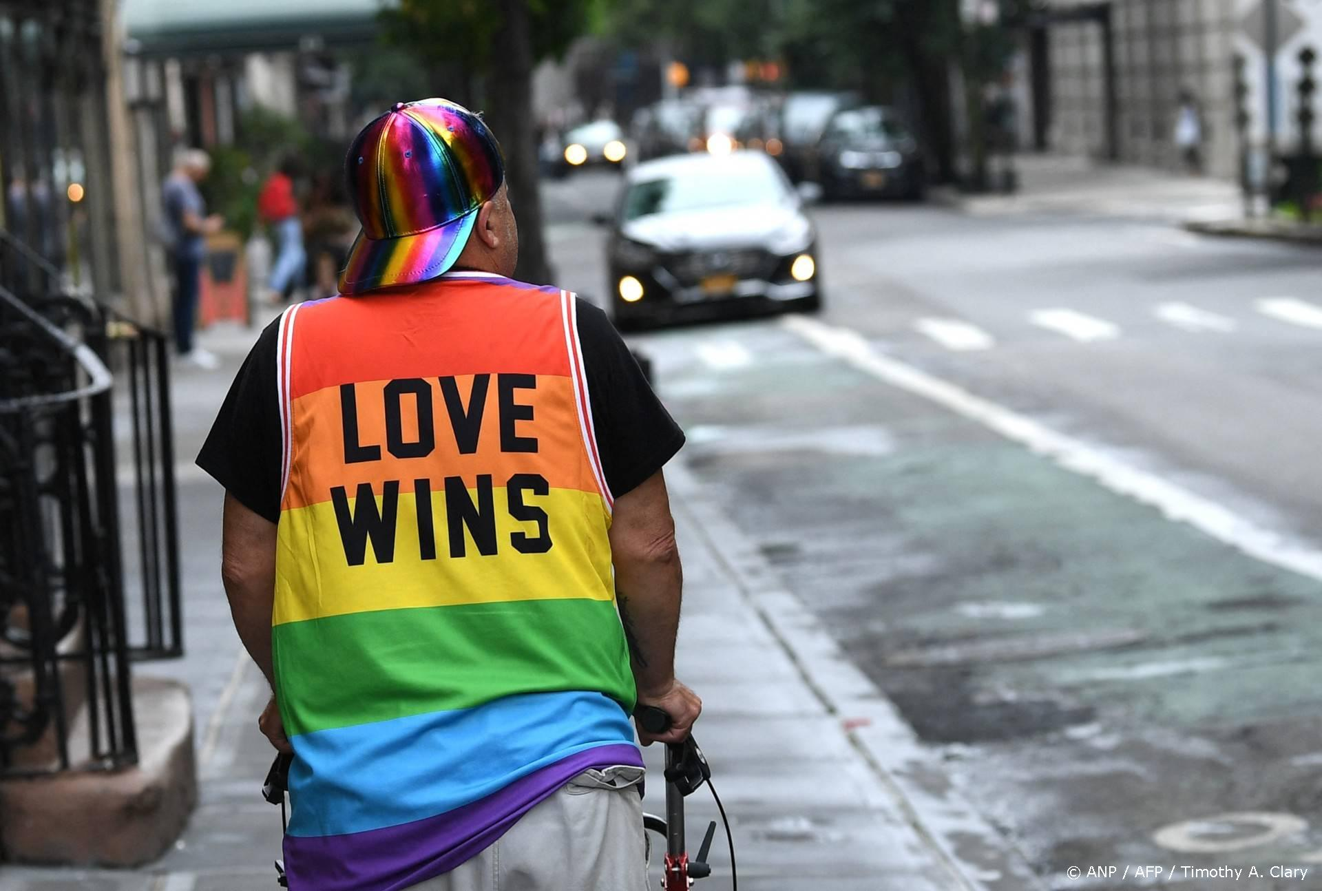 VS verwijdert de regenboogvlag van geboorteplaats LGBTQ-beweging
