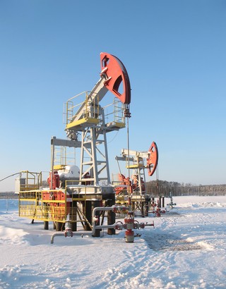 Kolejny dzień przeceny rubla i surowców: baryłka poniżej 60 USD