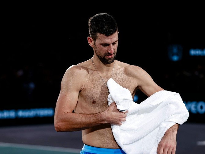 Novak izveo striptiz u Sofiji, a kamere su odmah snimile pokret jezikom poznate Srpkinje