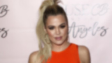 Khloe Kardashian w pięknej stylizacji na otwarciu sklepu