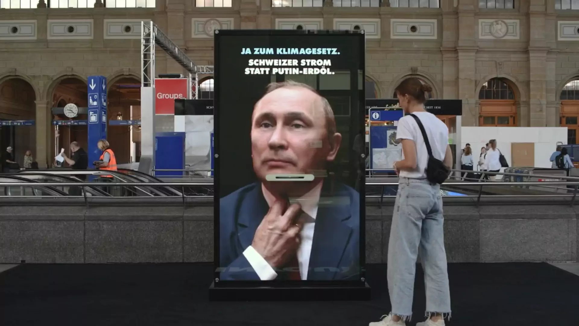 Urna wyborcza pozwala "udławić" Putina. Zrobili ją Polacy [WIDEO]