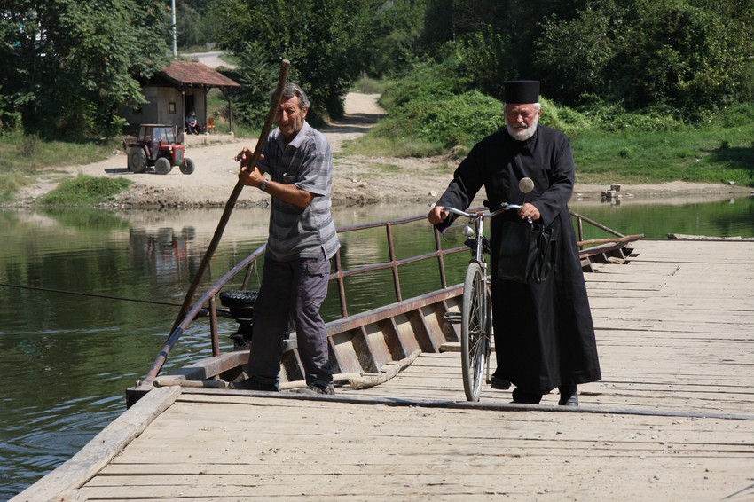 Momir Bardić kao pop Stanislav