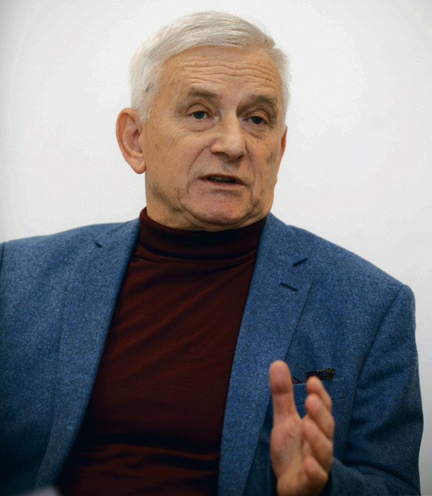 Bohdan Zdziennicki, sędzia Trybunału Konstytucyjnego w stanie spoczynku, prezes TK w latach 2008–2010, przez 20 lat orzekał jako sędzia Naczelnego Sądu Administracyjnego