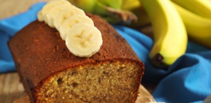 Oto najprostszy przepis na chlebek bananowy. Tylko 5 składników i kilka minut pracy