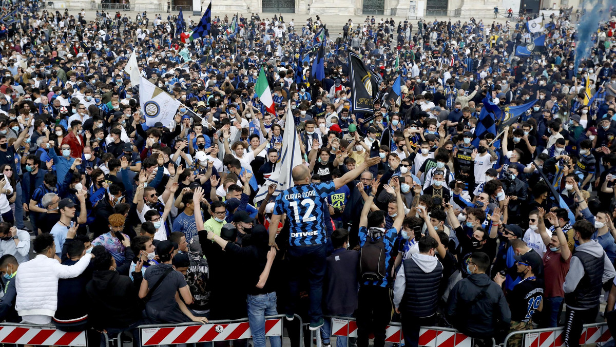 Kibice Interu świętują w Mediolanie, klub apeluje o odpowiedzialność