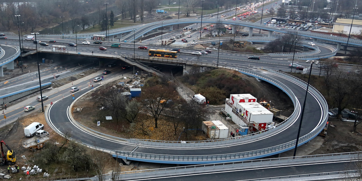 Kolejne estakady Trasy Łazienkowskiej będą dostępne dla kierowców