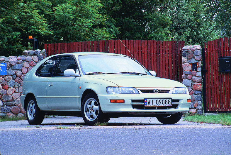 3. Toyota Corolla VII (1991-97). Polecamy: 1.3/75 KM lub 88 KM