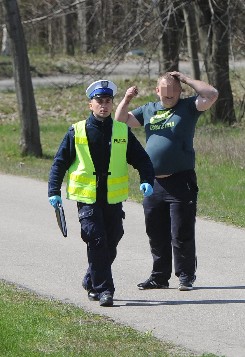 Kierowca pędził i rozbił busa z ludźmi pod Olsztynem