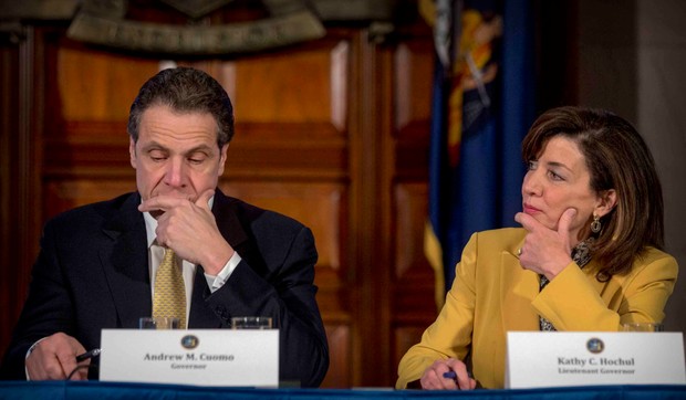 Endru Kuomo i Keti Hokul