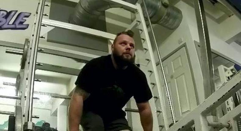 Lee was determined to train hard and become the World’s Strongest Disabled Man 