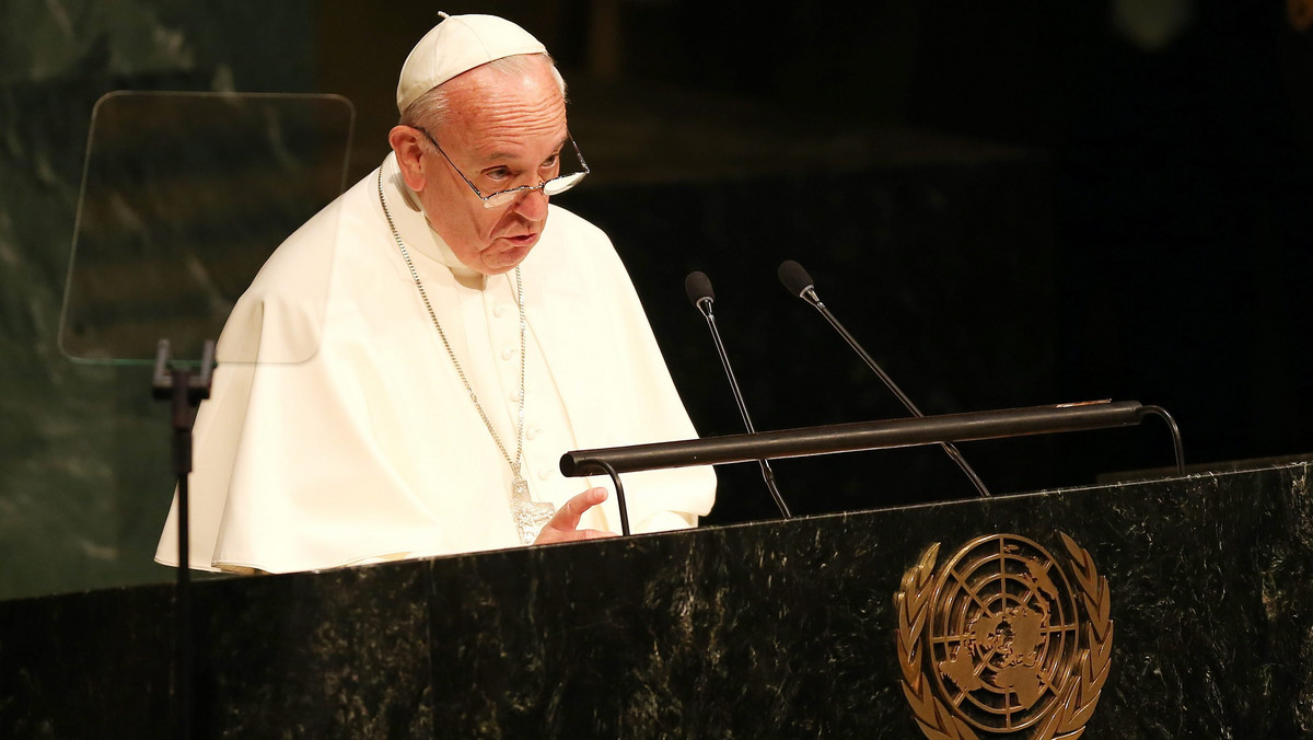 Papież Franciszek występując dziś na forum Zgromadzenia Ogólnego ONZ, wezwał światowych przywódców do zawarcia "skutecznego" porozumienia ws. klimatu, do walki z wykluczeniem społecznym i do przeciwdziałania konfliktom zbrojnym i handlowi narkotykami.