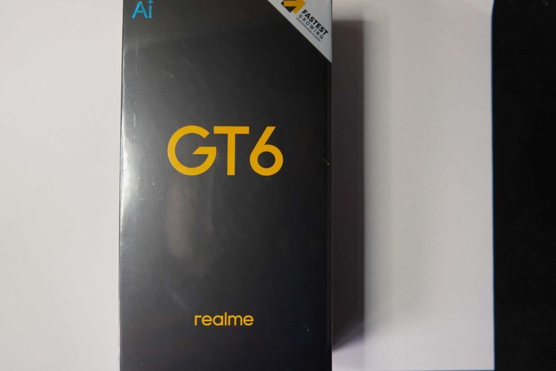 realme GT6