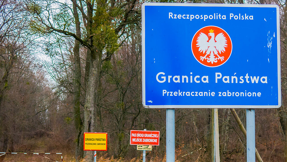 Trzech członków grupy przestępczej organizującej nielegalny wjazd do Polski Ukraińcom zatrzymali funkcjonariusze Śląskiego Oddziału Straży Granicznej z Bielska-Białej. Z procederu skorzystało co najmniej kilkaset osób – podała Straż Graniczna.