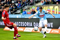 Piast zainkasował cenne punkty. Miedź coraz bliżej spadku z Ekstraklasy [WIDEO]