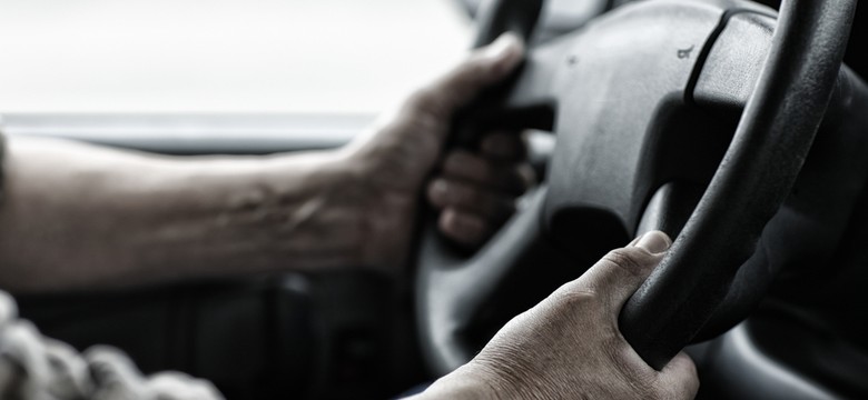 Co najmniej 28 osób zginęło, 40 zostało rannych w zderzeniu autobusu i ciężarówki