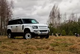 Land Rover Defender Hard Top to doskonały samochód dla profesjonalistów, gdyby nie jedna rzecz