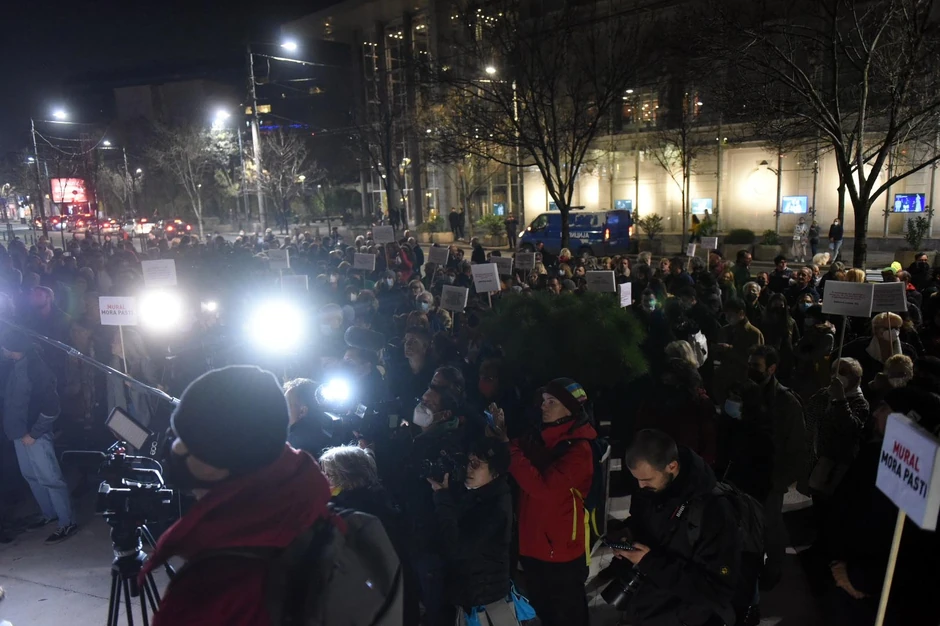 protest mural Ratka Mladića