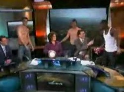 Piłkarze rozbierają się dla swojego klubu