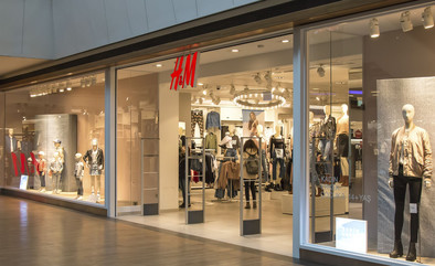 Schyłek szybkiej mody? Tylko stacjonarnej. H&M zamyka 250 sklepów -  Forsal.pl