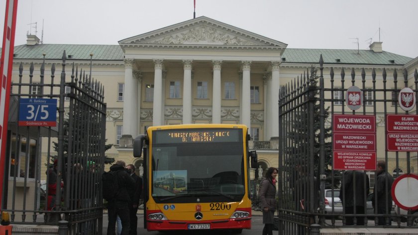 Kto do warszawskiego Ratusza?