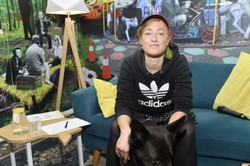 Rocznica Powstania Warszawskiego. Matylda Damięcka zamieściła wymowne grafiki. Jedną uderza w Bąkiewicza [FOTO]