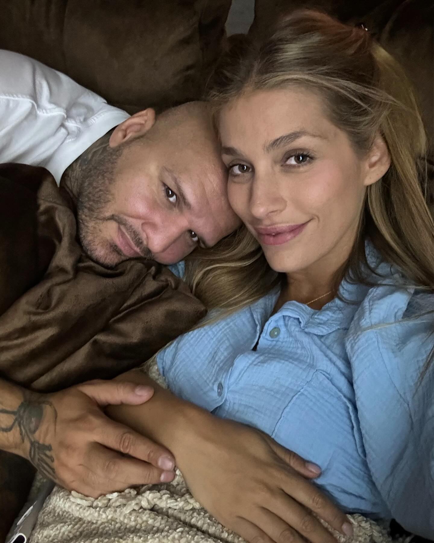 Manželia Patrik a Jasmina Vrbovskí.