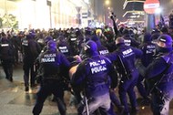 Warszawa, 29.01.2021. Interwencja policji podczas protestu w Warszawie, 29 bm. przeciwko zaostrzeniu prawa aborcyjnego