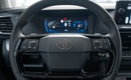 nowa toyota z silnikiem 2.2 i gwarancją na 1 mln km. suv-y mogą się pakować